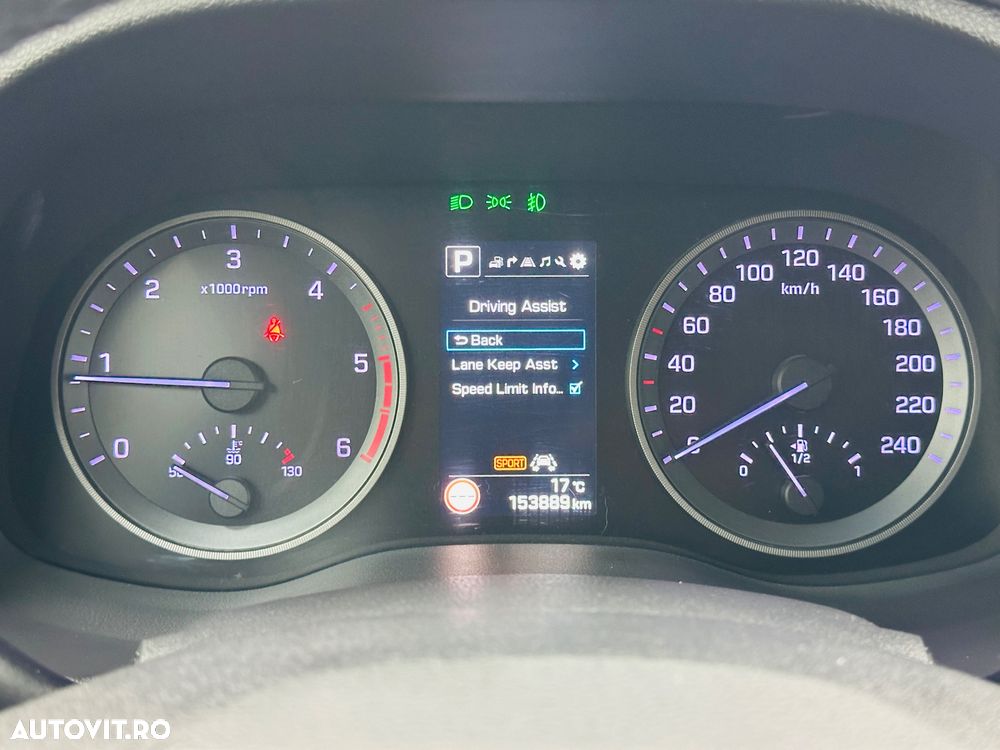Hyundai Tucson blue 1.7 CRDi 2WD DCT Premium - 35