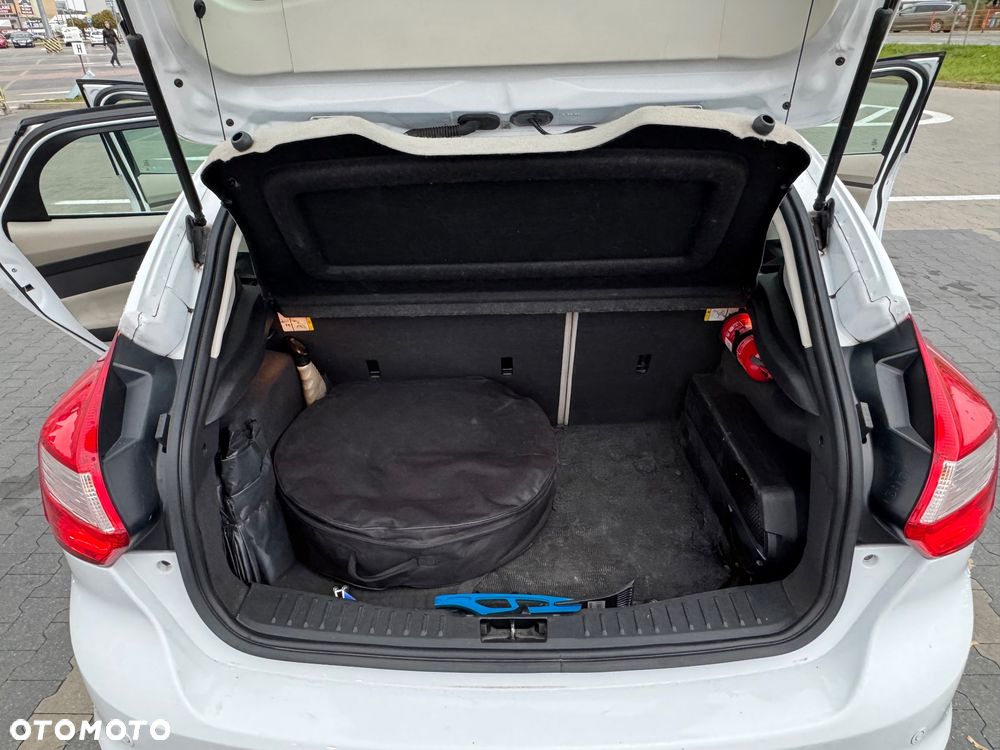 Ford Focus - 24