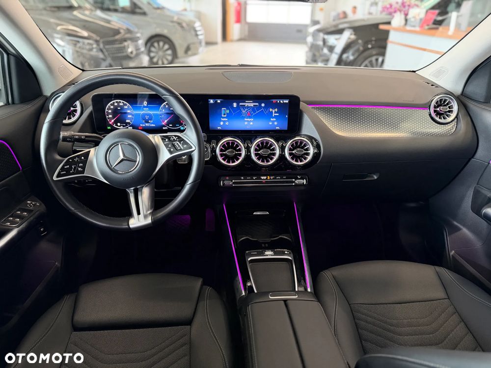 Mercedes-Benz GLA 200 Progressive - 5