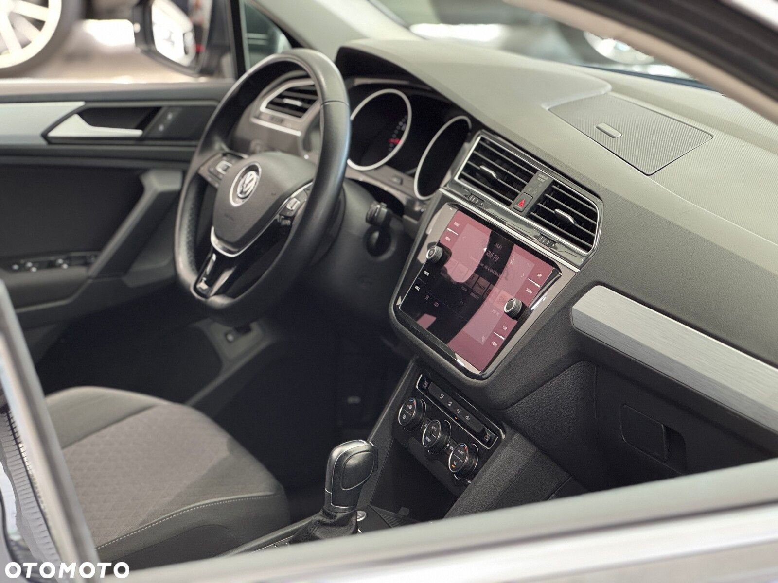 Volkswagen Tiguan 1.5 TSI EVO Comfortline DSG - 38