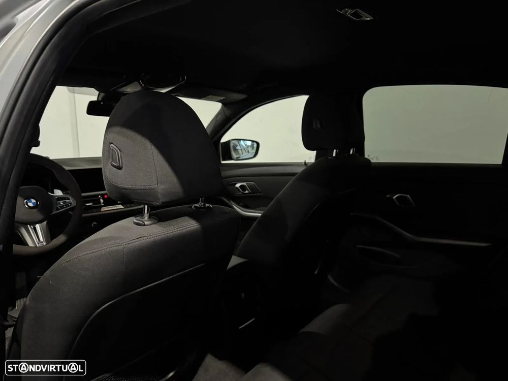 BMW 330 e Pack M Auto - 12