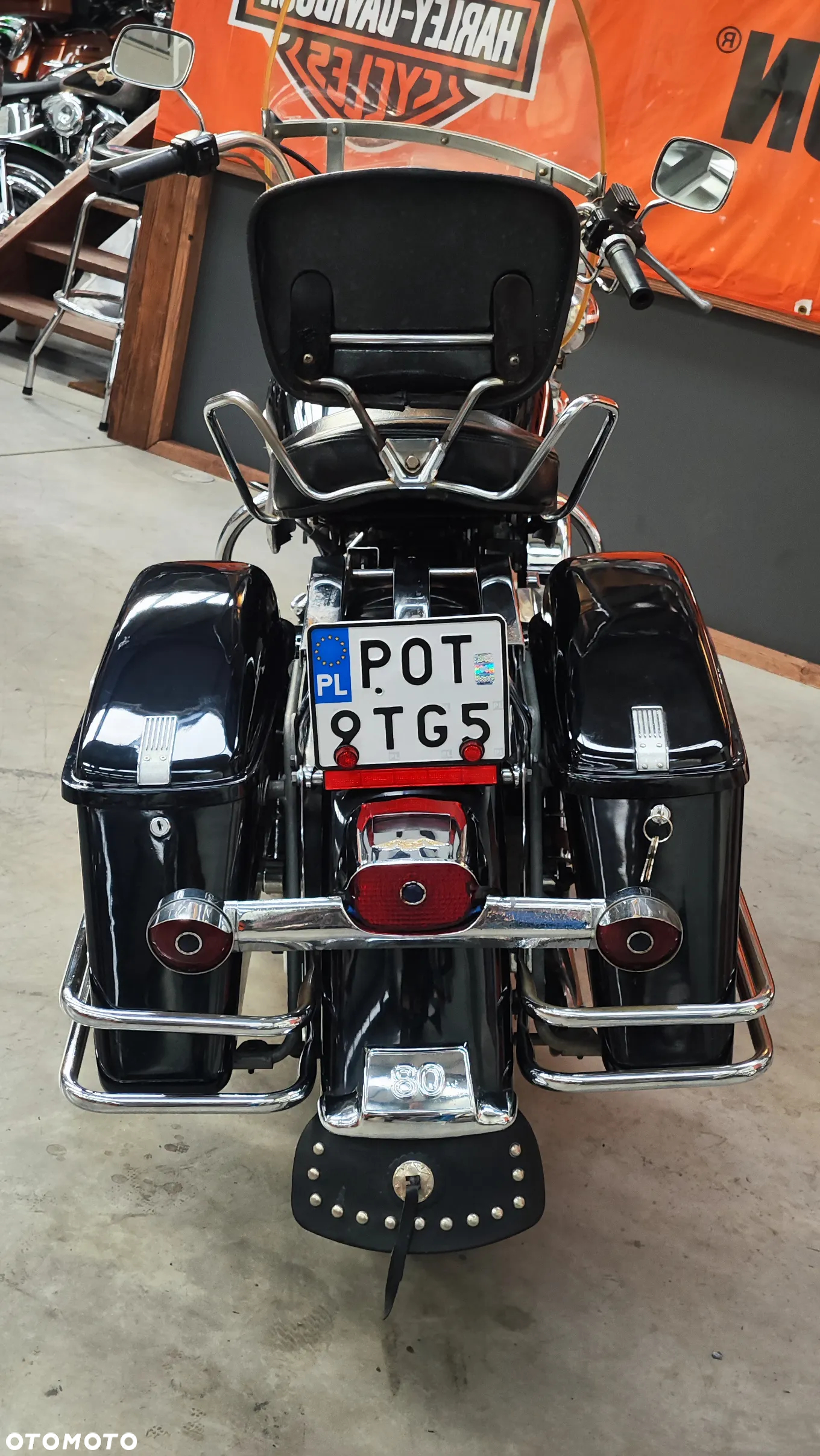 Harley-Davidson FLH Electra Glide - 10