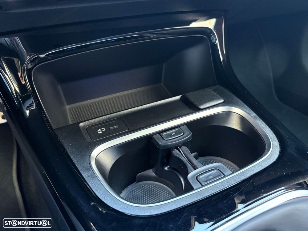 Mercedes-Benz A 200 AMG Line - 49