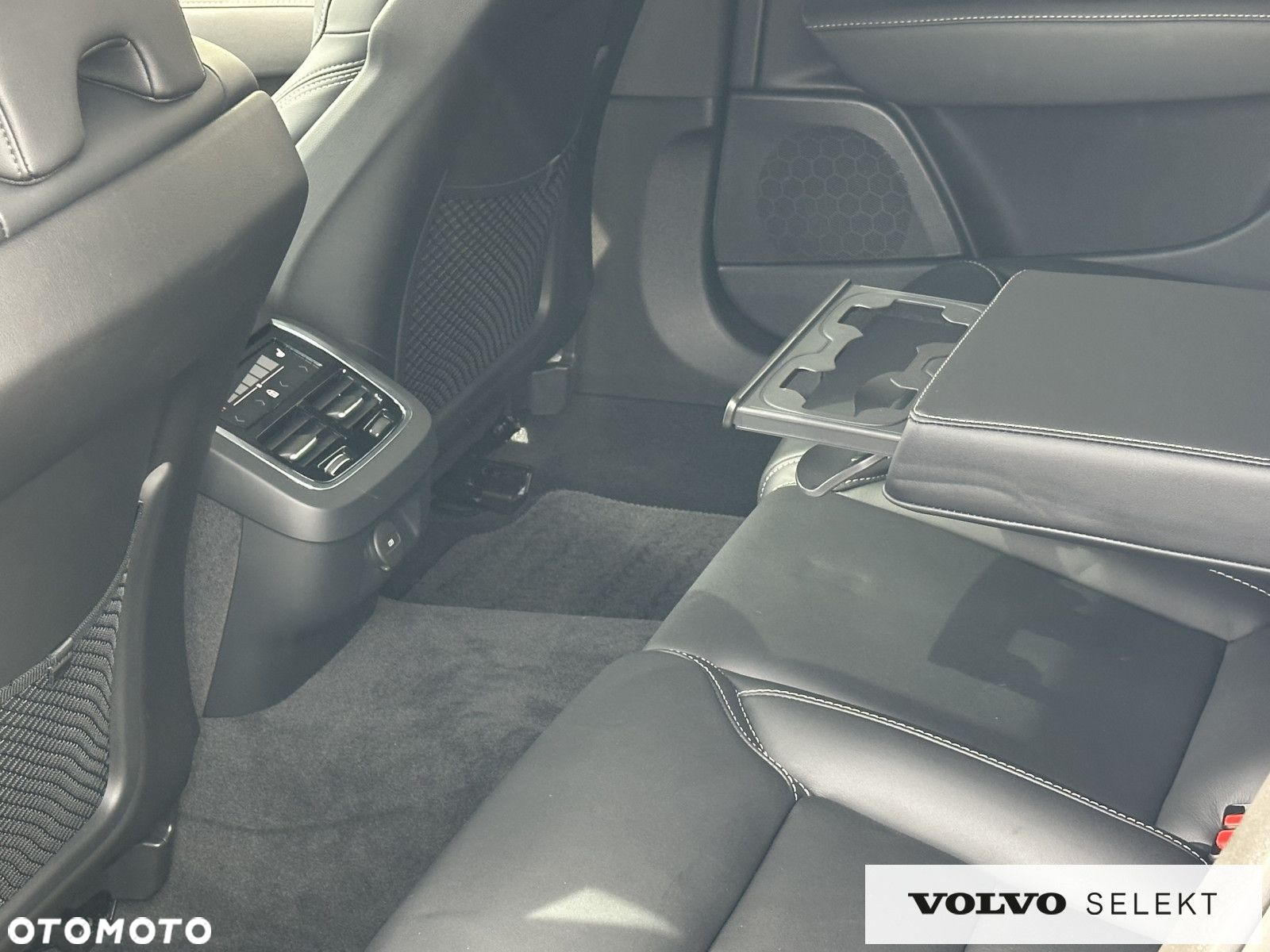 Volvo S90 - 26