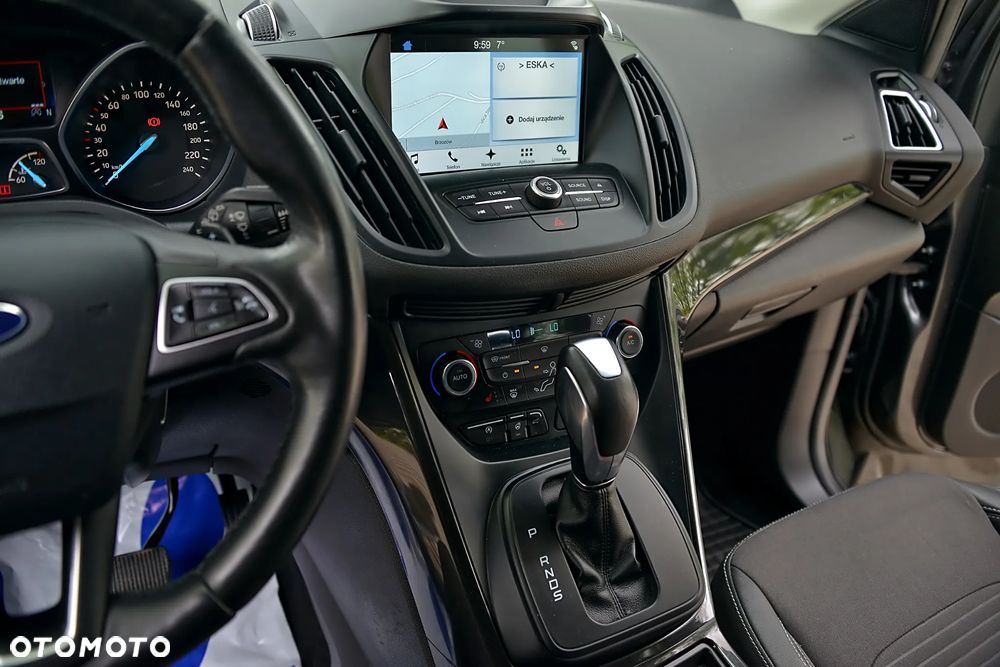 Ford Kuga 2.0 TDCi 4WD Titanium Plus - 27
