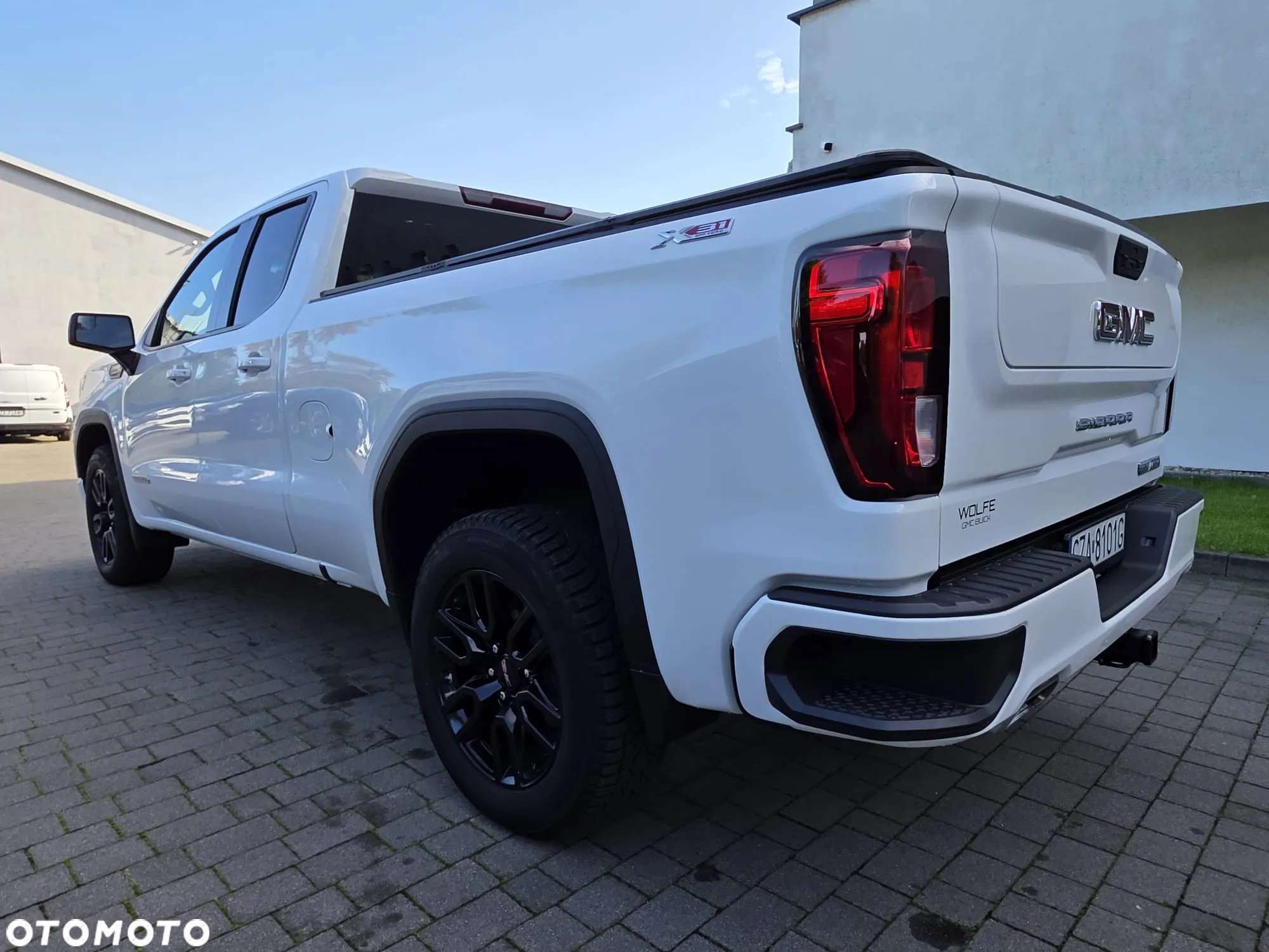 GMC Sierra - 9