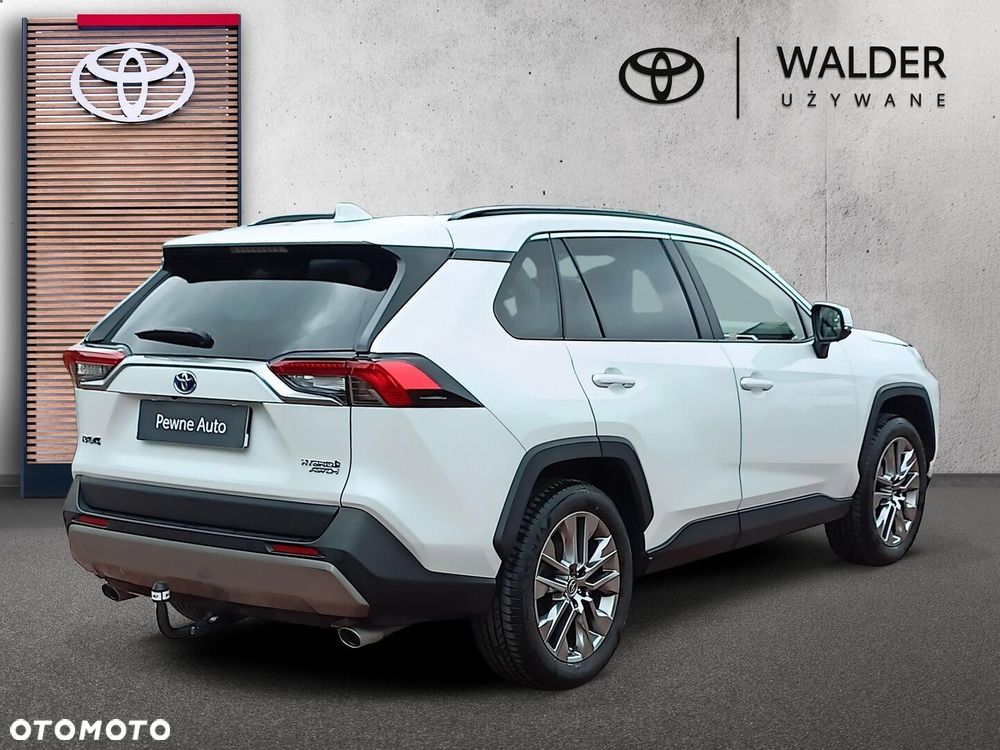 Toyota RAV4 - 6