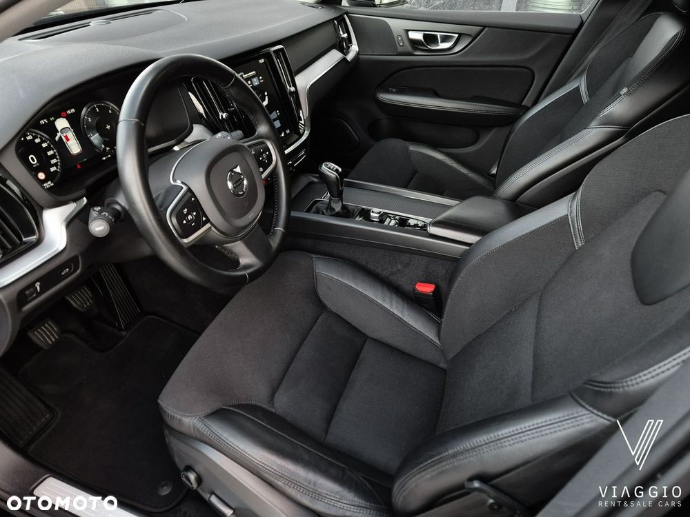 Volvo V60 D3 Momentum Pro - 29