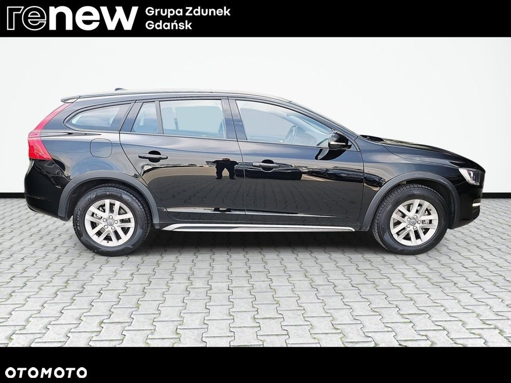 Volvo V60 Cross Country - 5