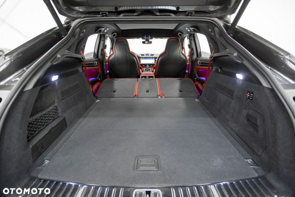 Porsche Cayenne - 29