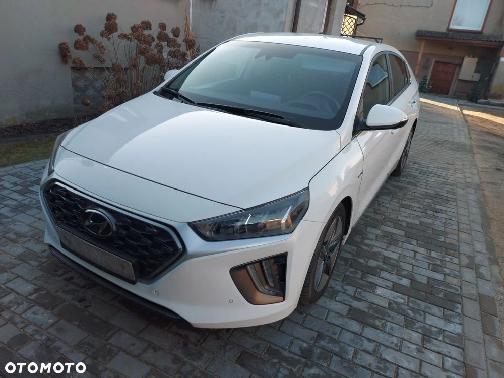Hyundai IONIQ - 24