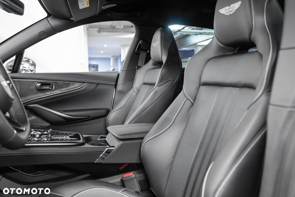 Aston Martin DBX707 - 11