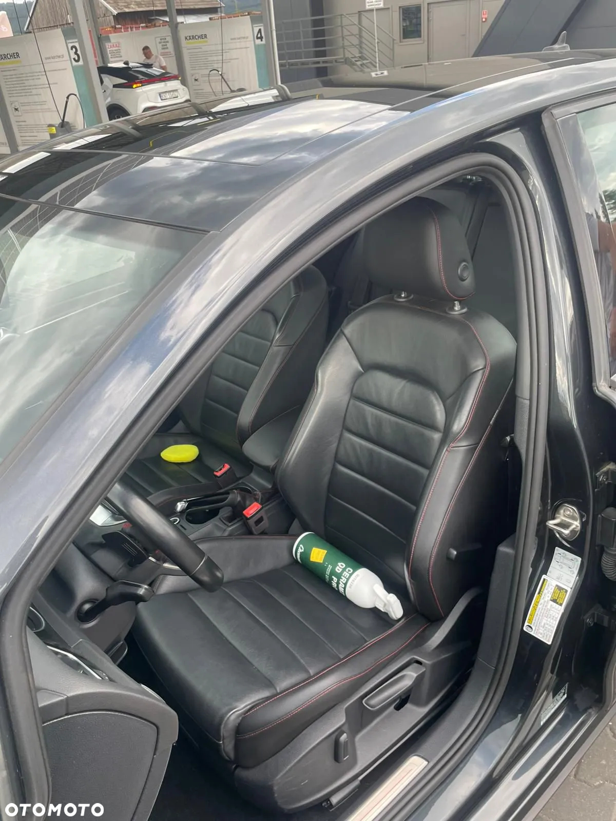 Volkswagen Golf VIII 2.0 TSI GTI DSG - 11