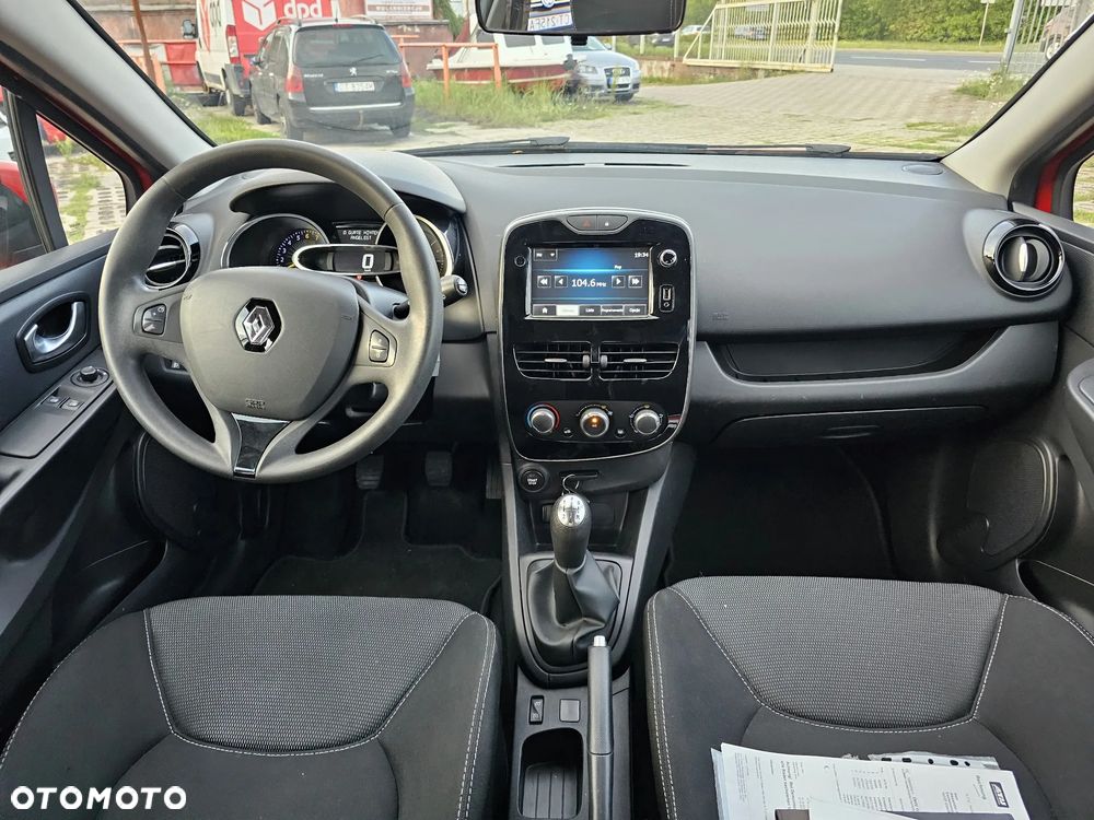 Renault Clio - 16