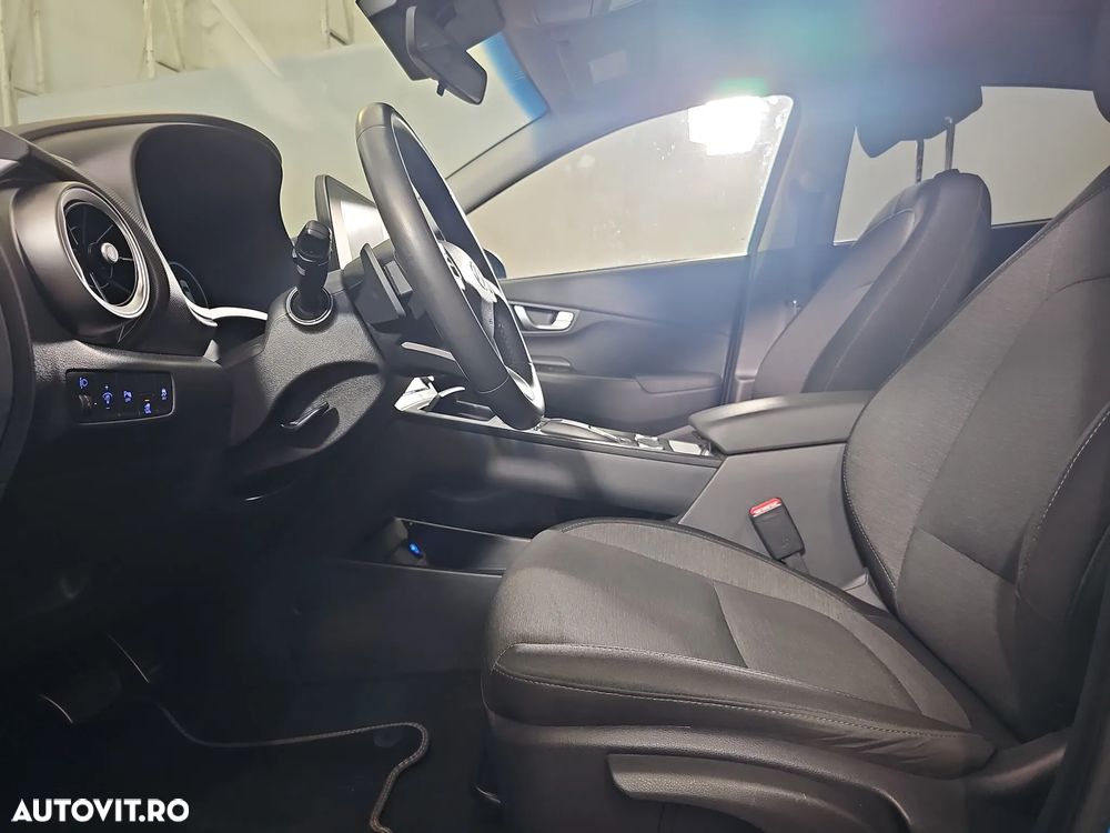 Hyundai KONA - 22