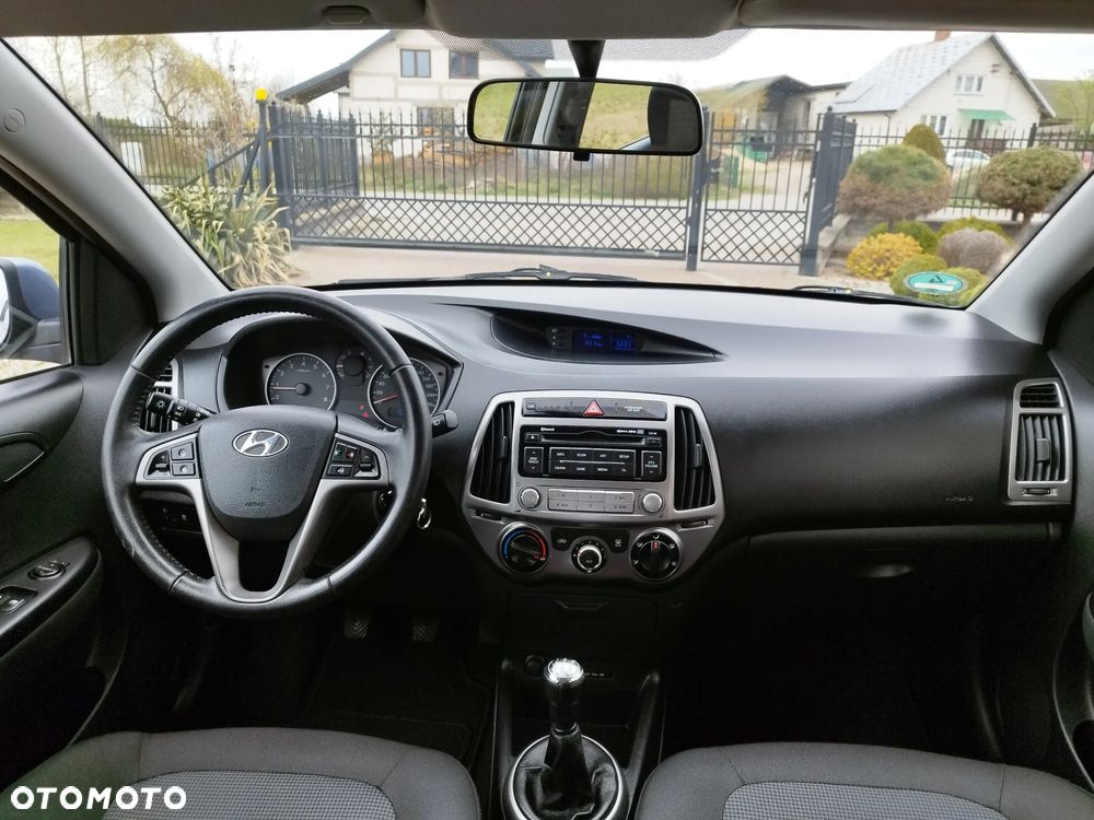 Hyundai i20 1.2 Intro Edition - 13