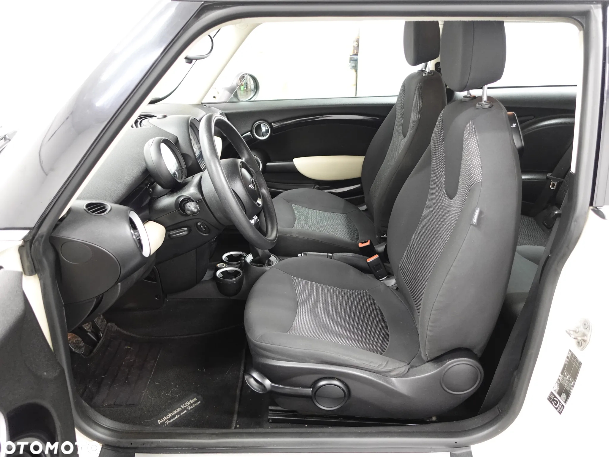 MINI ONE Standard - 21