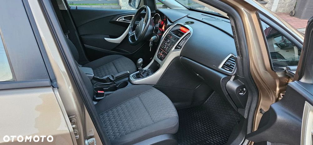 Opel Astra 1.4 Turbo - 15