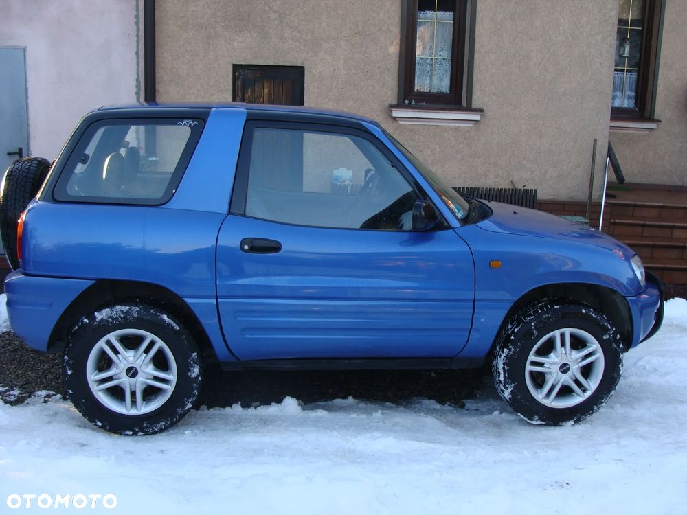 Toyota RAV4 2.0 Special - 3