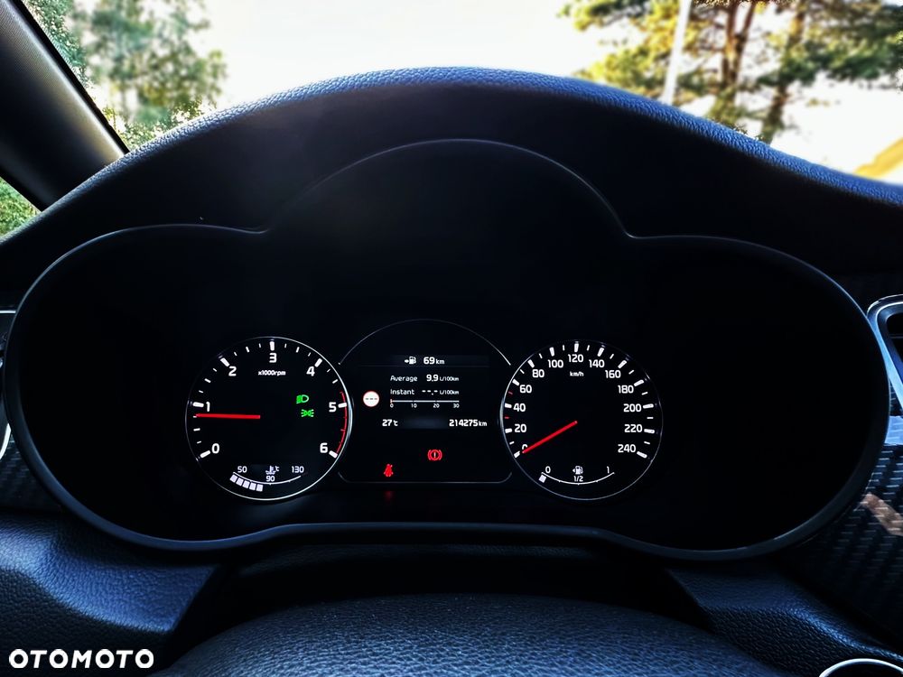 Kia Carens 1.7 CRDi 141 ISG Spirit - 22
