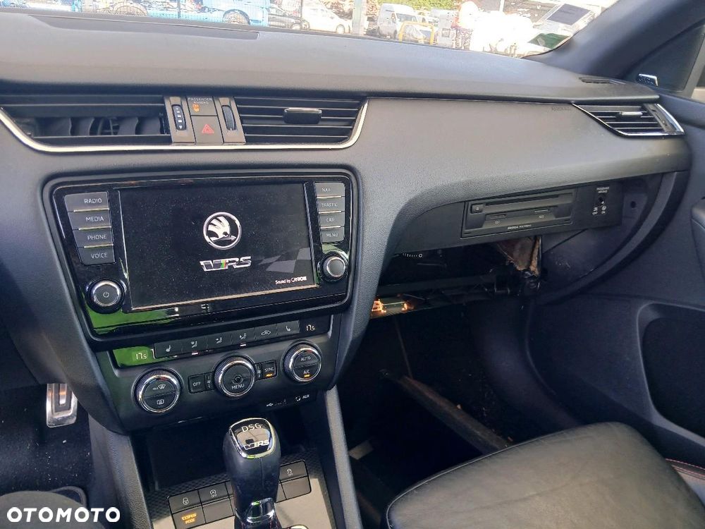 Skoda Octavia 2.0 TDI RS DSG - 11