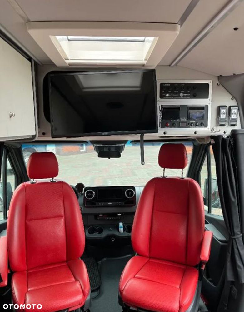 Mercedes-Benz SPRINTER - 16