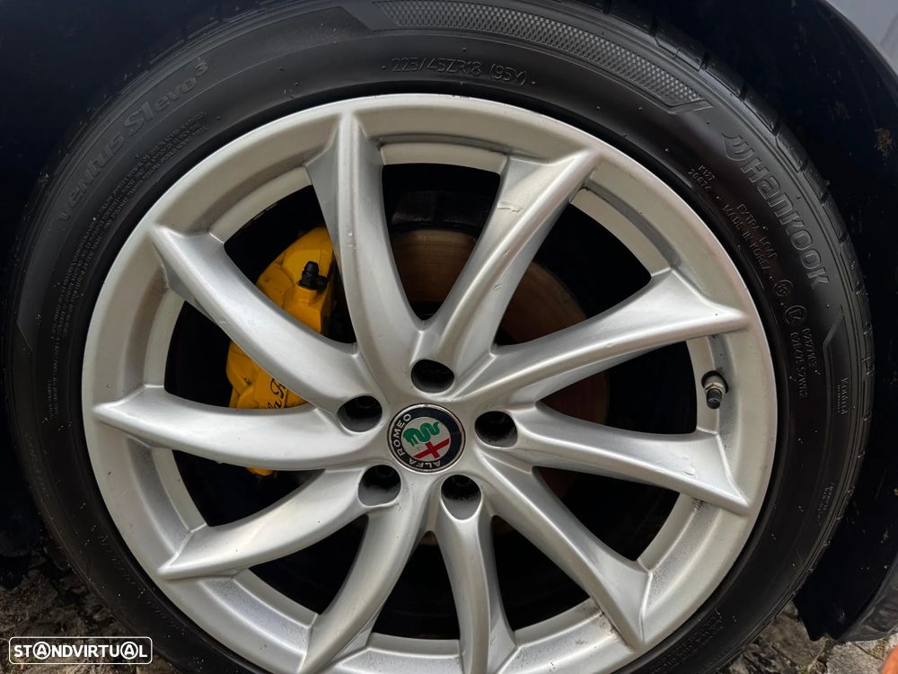 Alfa Romeo Giulia 2.2 D Super AT8 - 13