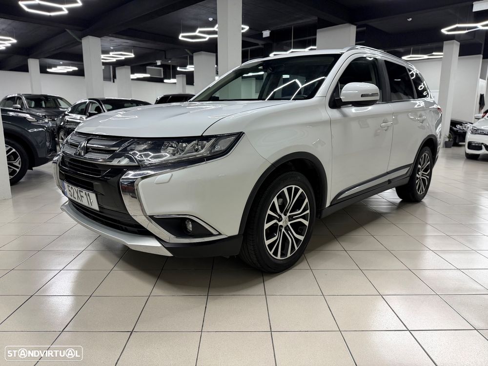 Mitsubishi Outlander 2.2 DI-D Intense+ - 11