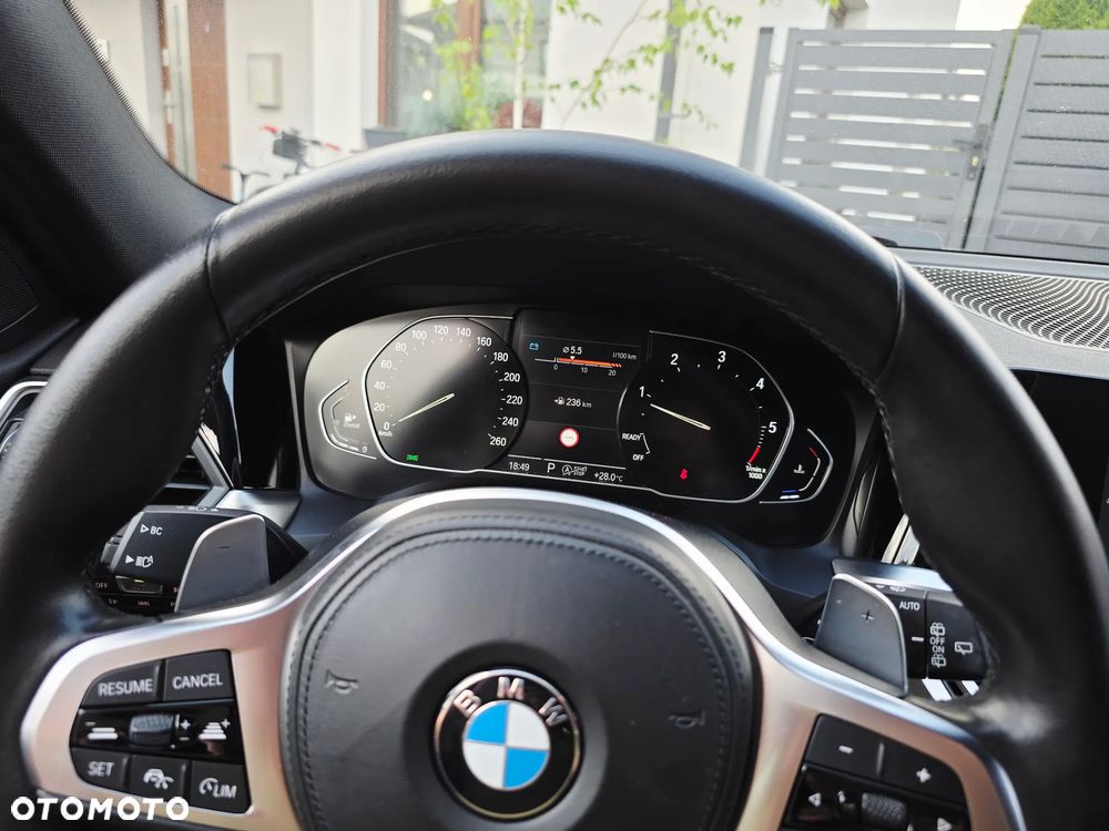 BMW Seria 3 320d Edition M Sport Shadow - 29