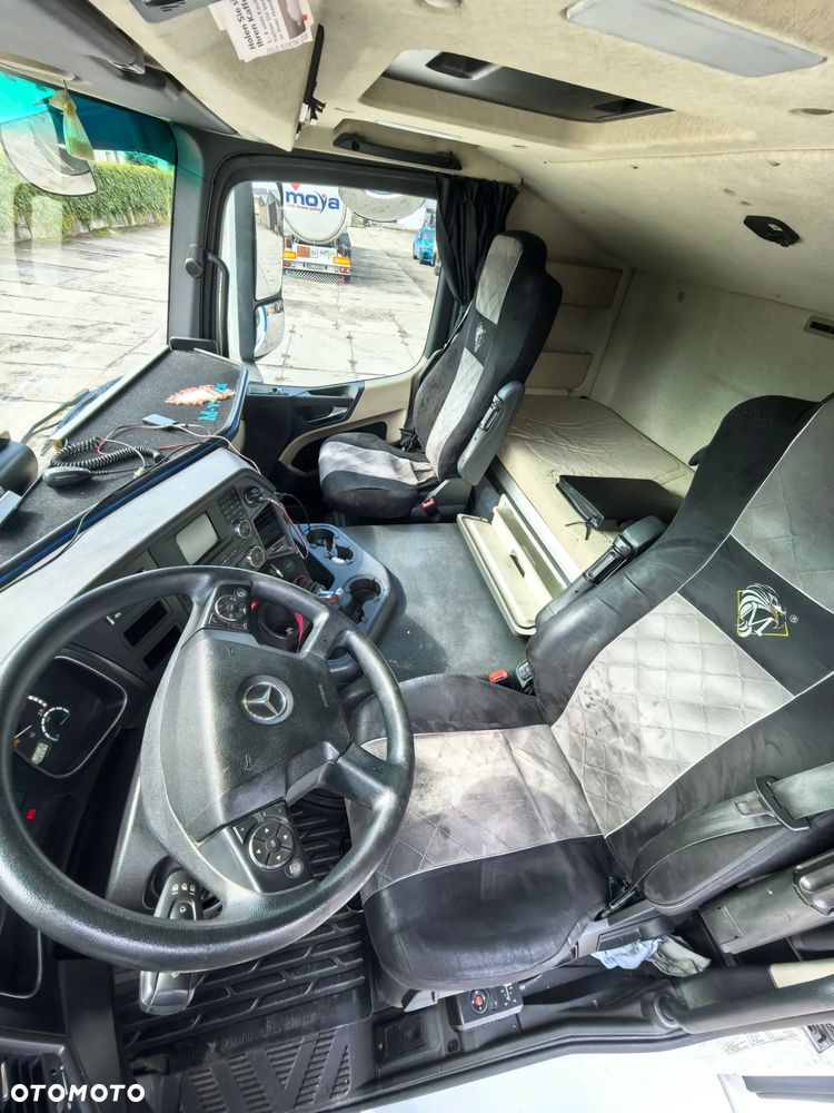 Mercedes-Benz Actros - 21