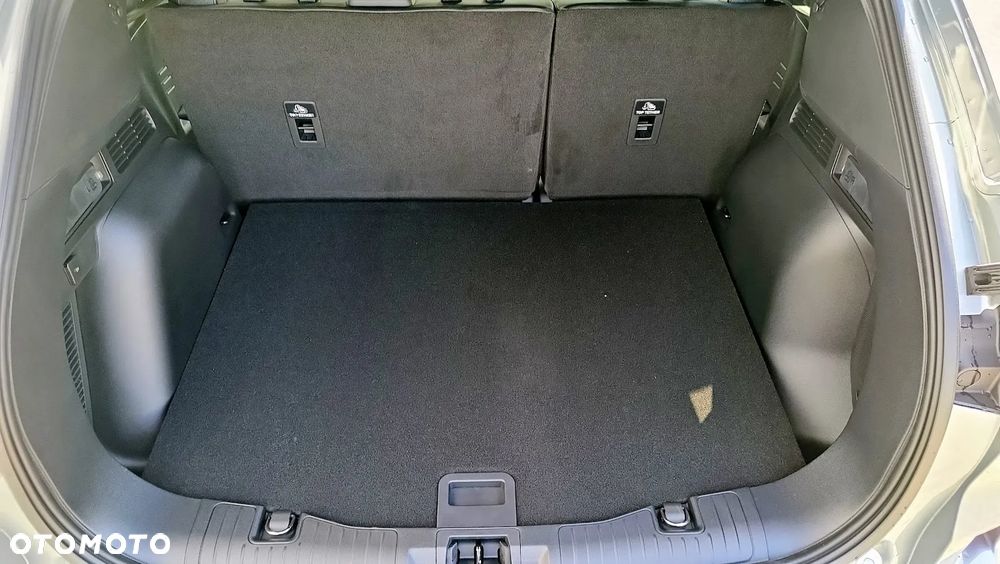 Ford Kuga 2.5P PHEV FWD ST-Line X eCVT - 31