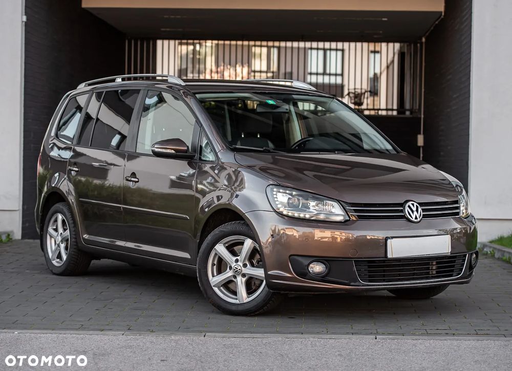 Volkswagen Touran 1.4 TSI BMT Highline DSG - 1