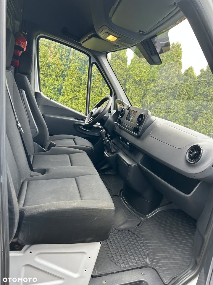 Mercedes-Benz sprinter - 9
