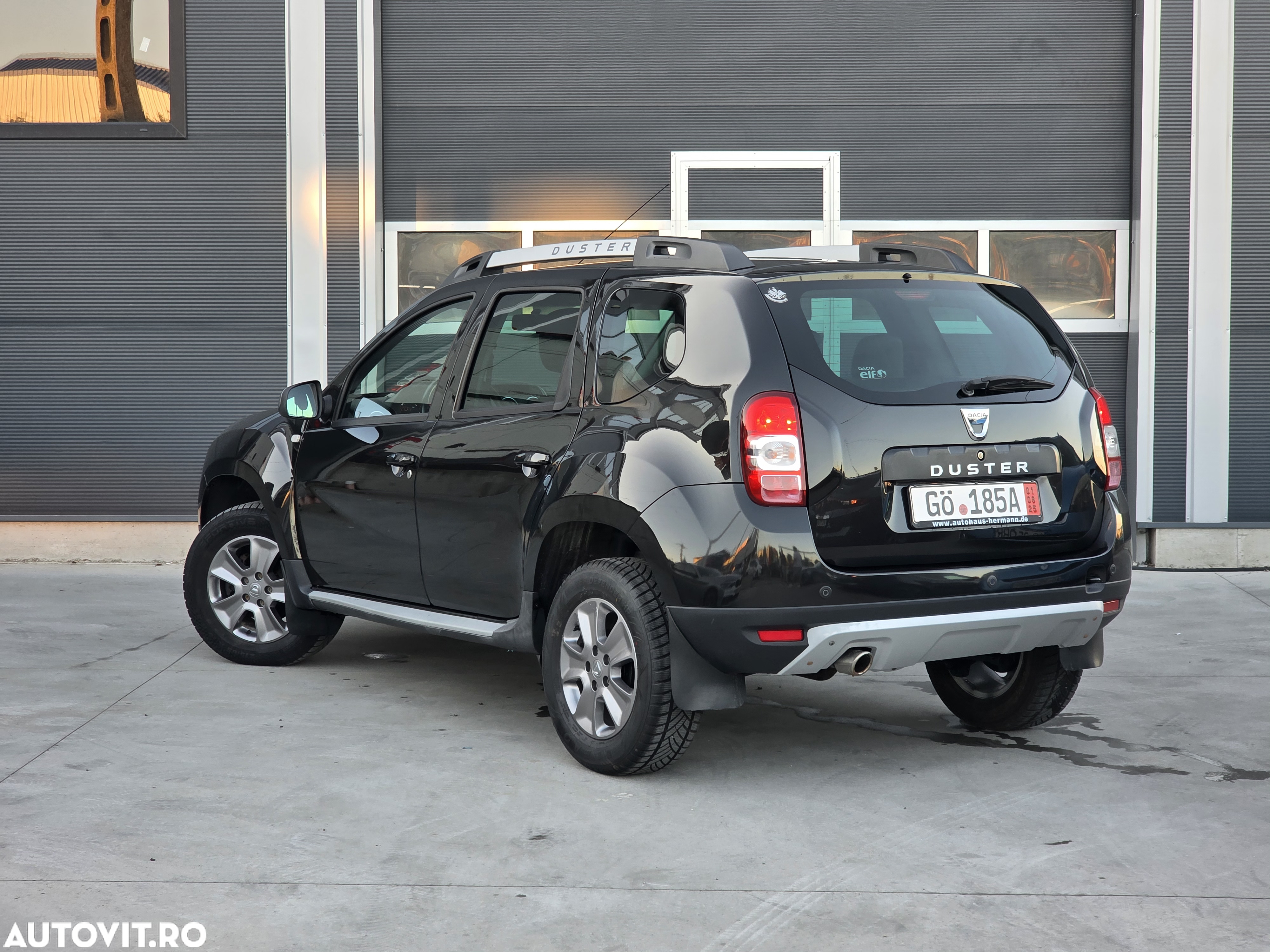 Dacia Duster dCi 110 FAP 4x4 Prestige - 4