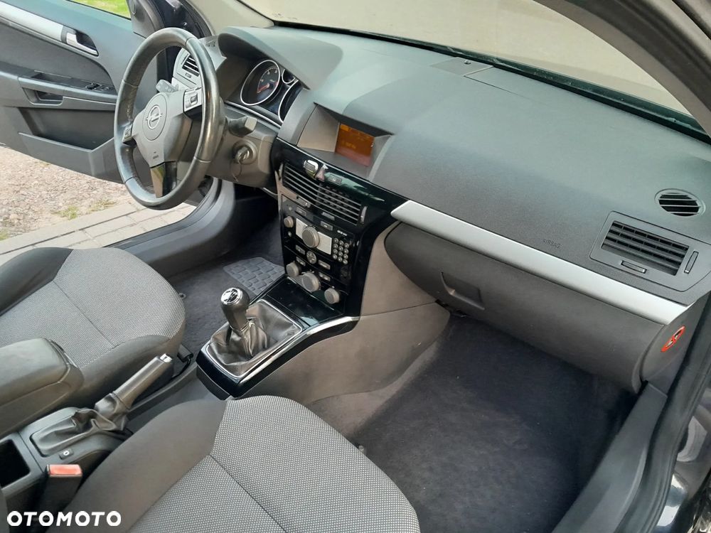 Opel Astra - 25