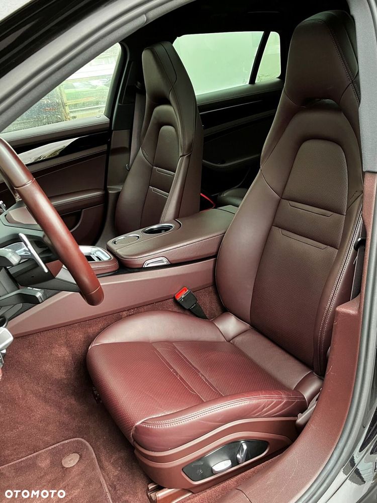 Porsche Panamera - 10