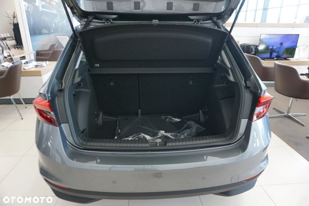 Skoda Fabia 1.0 TSI Drive DSG - 10