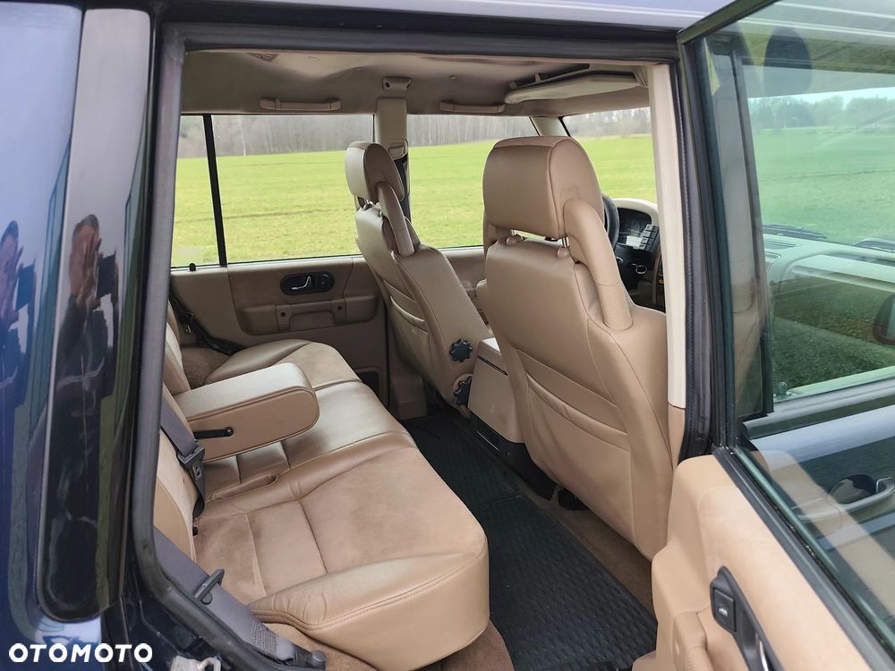 Land Rover Discovery - 22