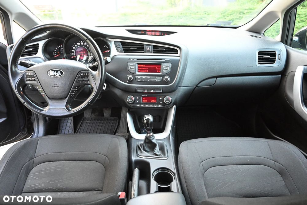 Kia Ceed 1.6 GDI L - 7