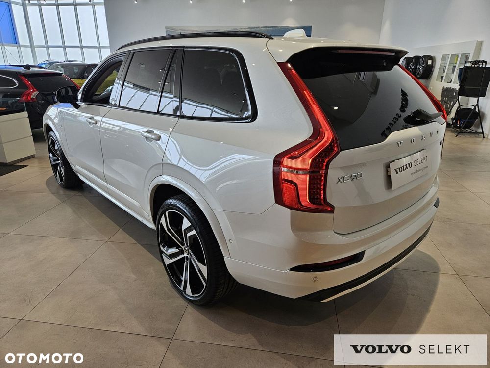 Volvo XC 90 - 9