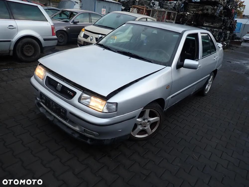 CZĘŚCI - Seat Toledo I 1,9TDI 110KM AFN FILM 5B CYP HB lakier LS7N 1998r. INDEX - 9718 - 2