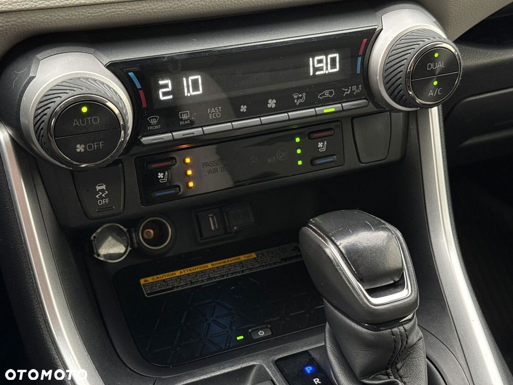 Toyota RAV4 2021
