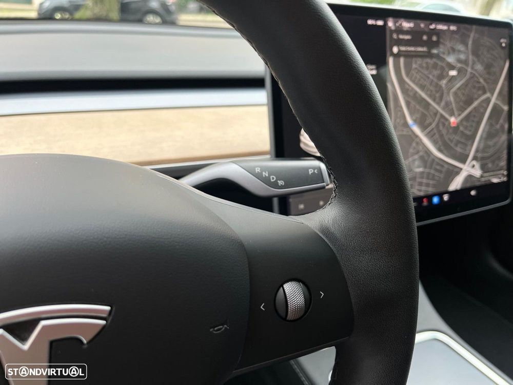 Tesla Model 3 Standard Range Plus RWD - 11