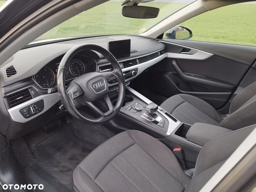 Audi A4 Avant 2.0 TDI S tronic - 13