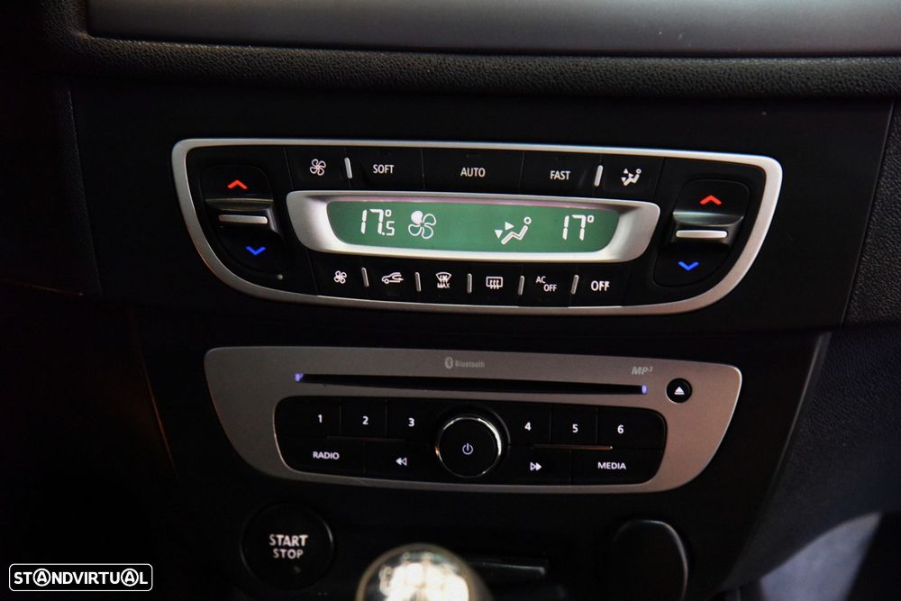 Renault Mégane 1.5 dCi Dynamique SS - 14