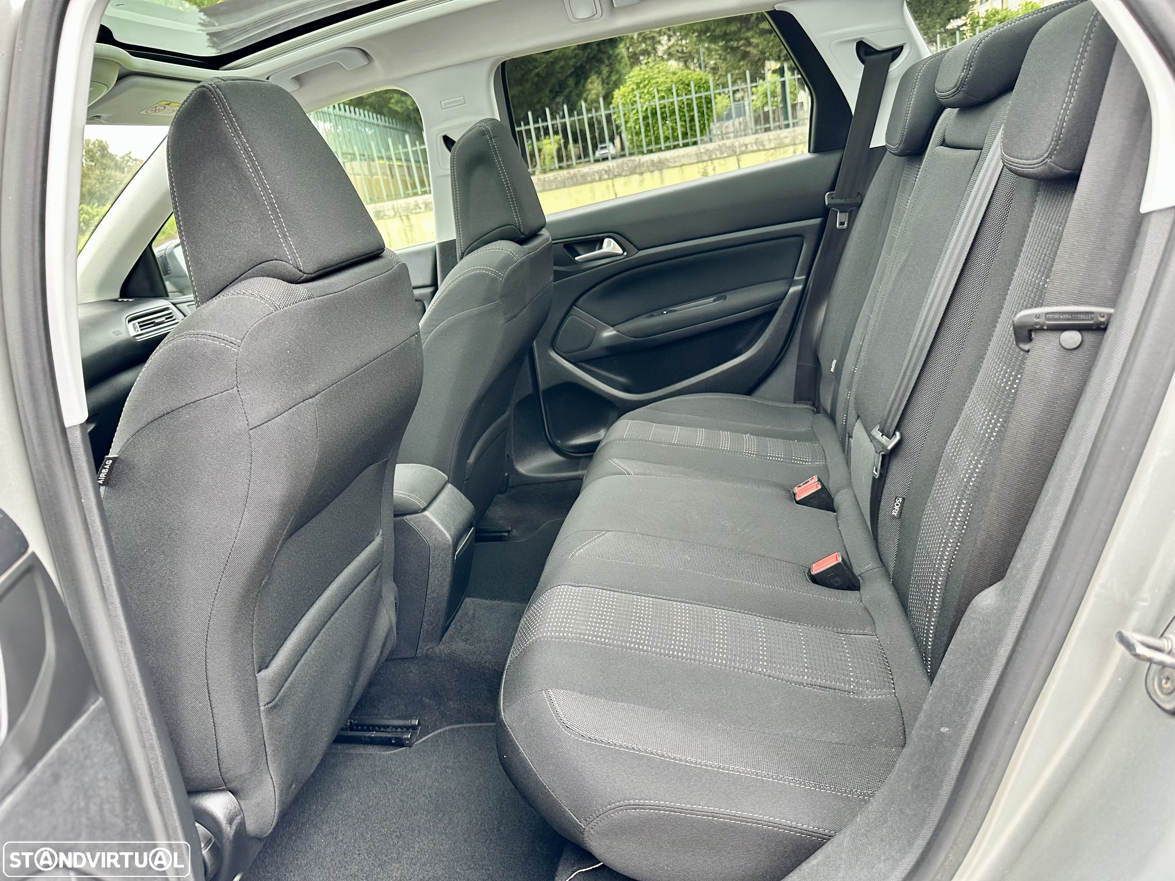 Peugeot 308 SW 1.6 BlueHDi Allure J17 EAT6 - 27