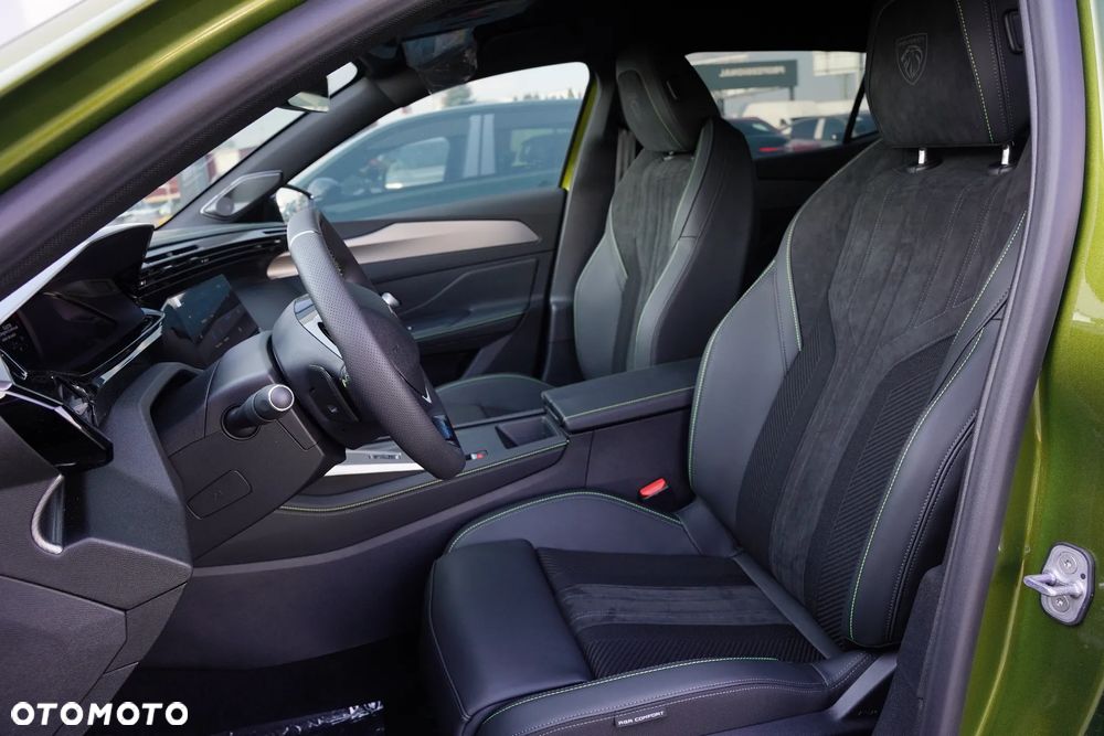 Peugeot 408 1.6 Plug-in Hybrid 240 GT Exclusive e-DCS7 - 11