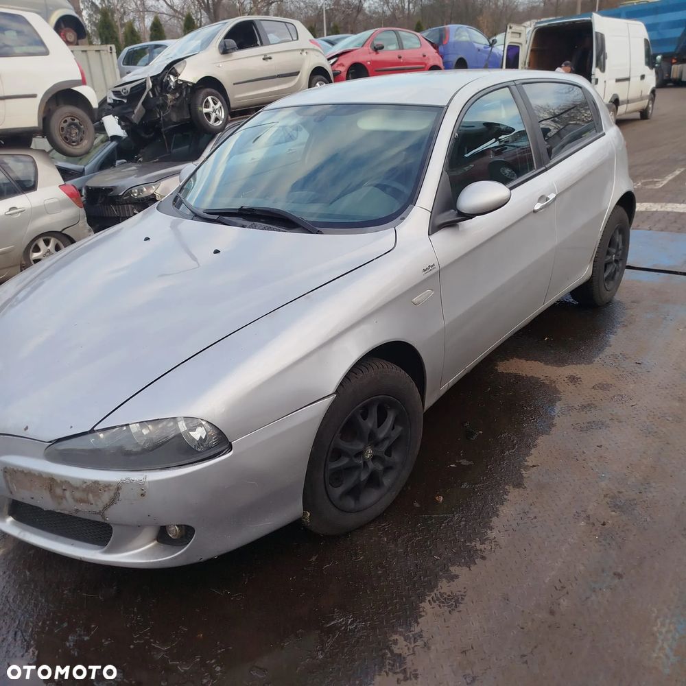 Alfa Romeo  147 na części . - 2