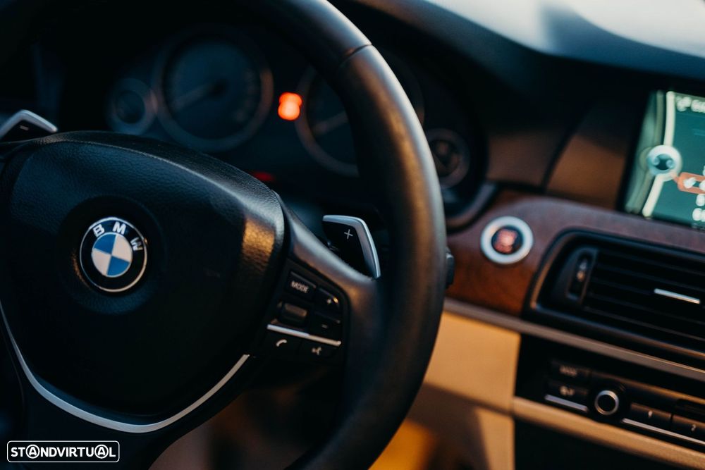BMW 528 i Auto - 10