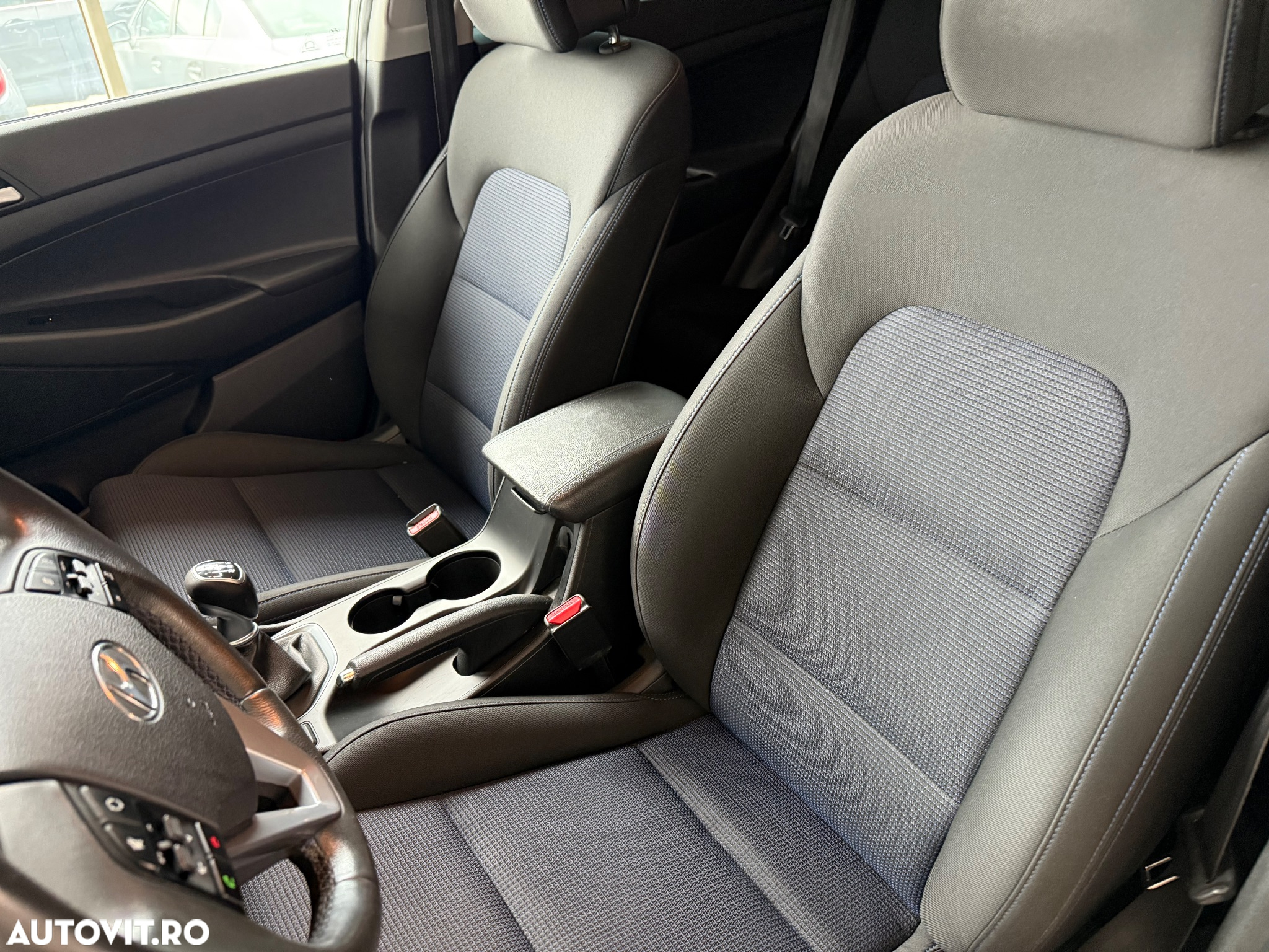 Hyundai Tucson 2.0 CRDI 2WD Style - 11
